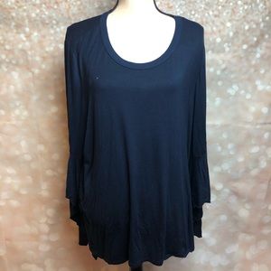NWT Pebble and Stone Bat Wing Sleeve Top